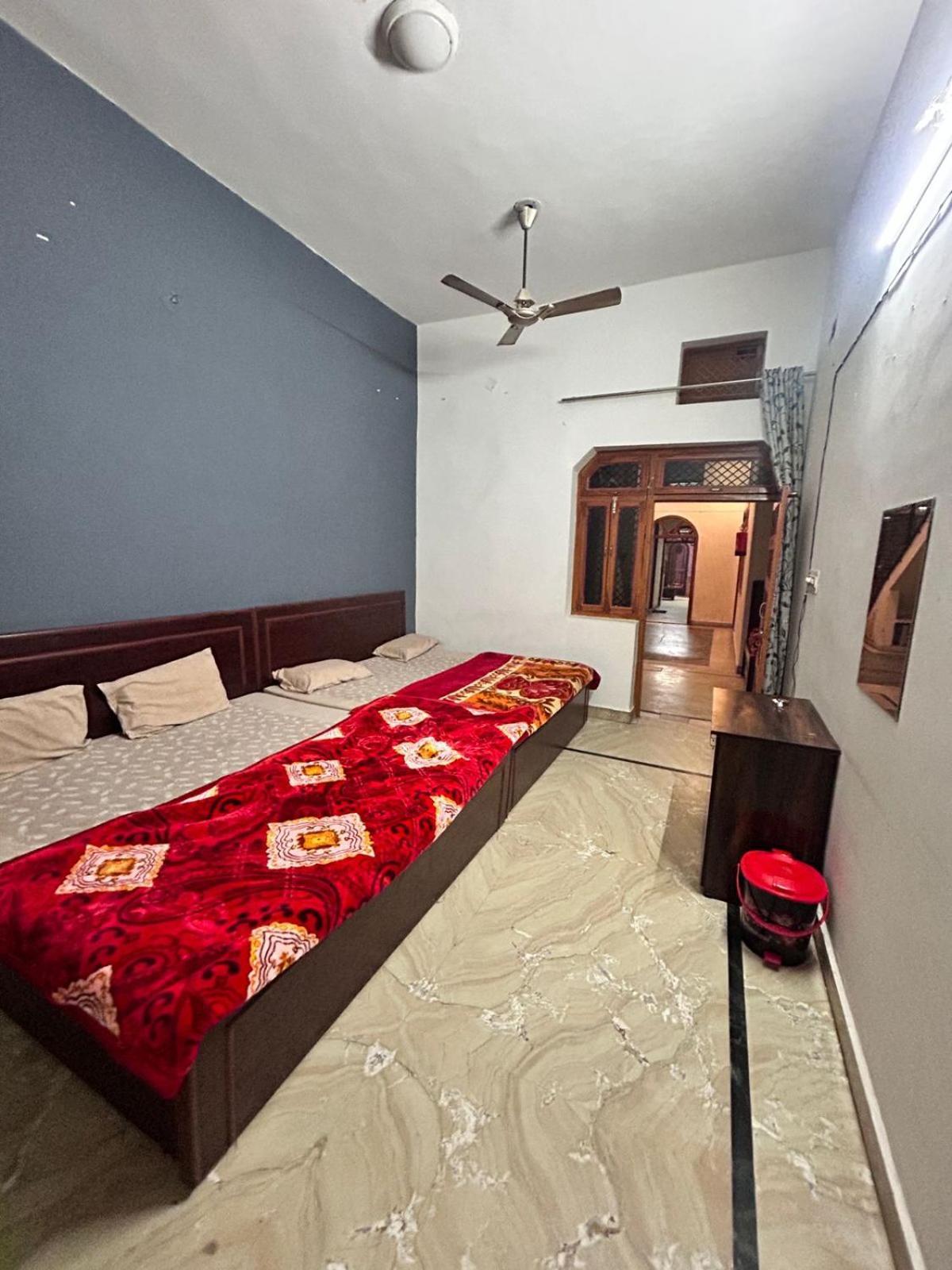 Agrawal Inn Guest House Mathura Exterior photo